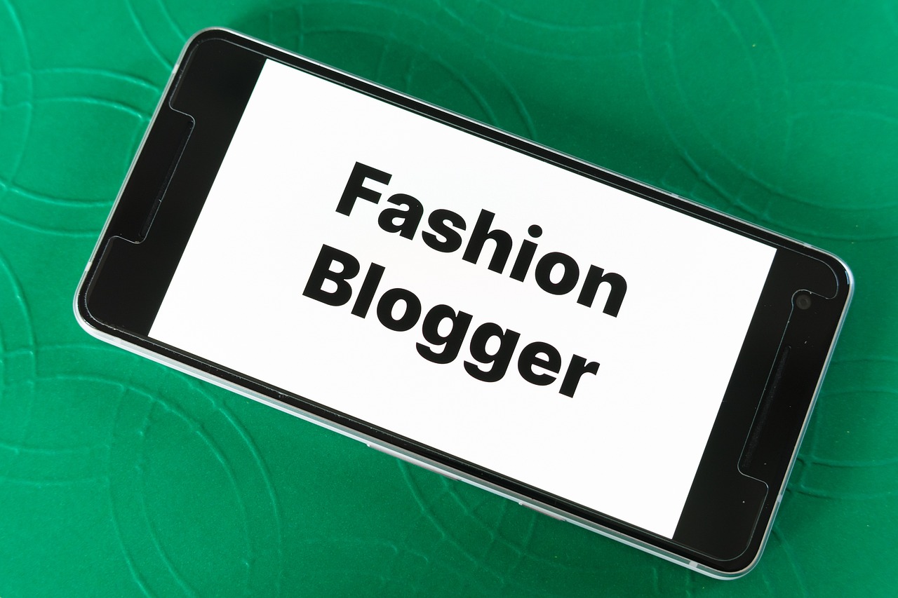 Revolutionize Blogging with Expert Tips